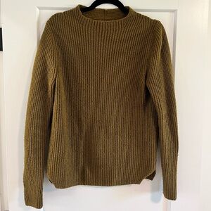 Banana Republic knitted sweater
